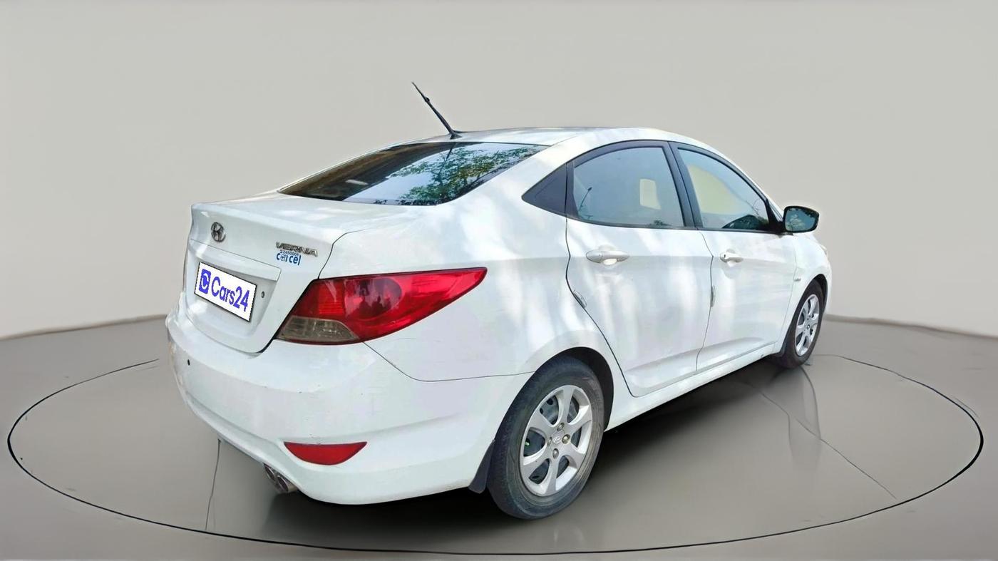 2011 Hyundai Verna FLUIDIC 1.4 VTVT, Petrol, Manual, 98,900 km, exterior