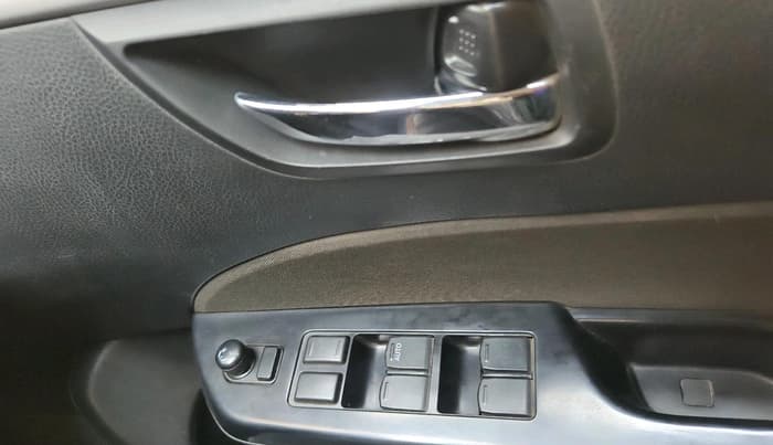 2016 Maruti Swift VXI, Petrol, Manual, 82,431 km, interior