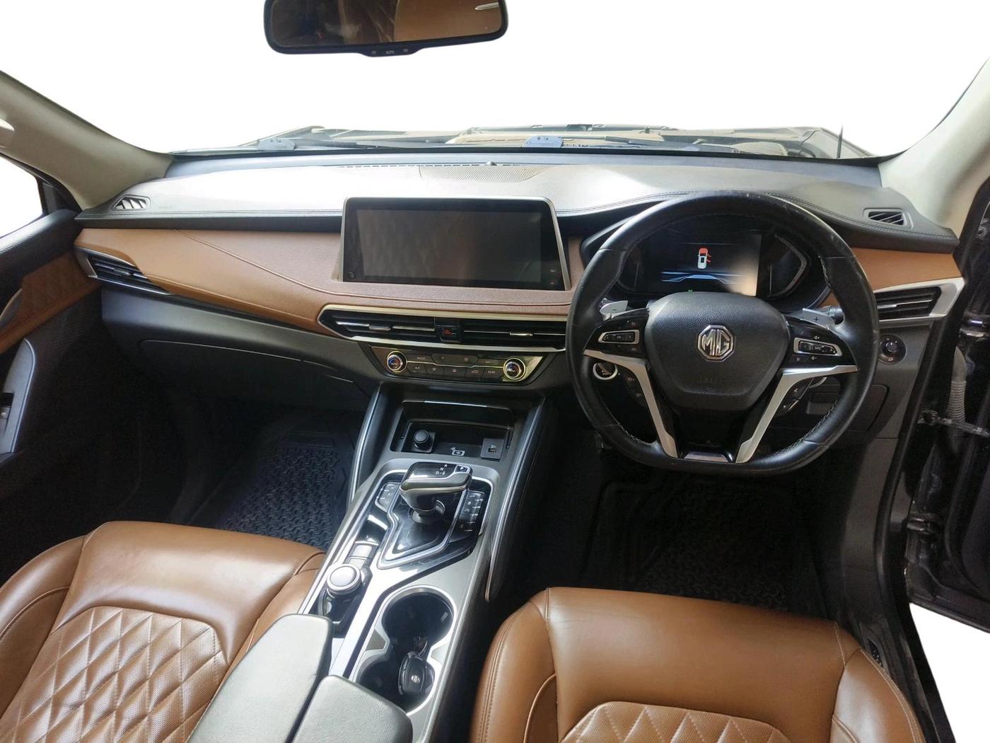 2020 MG GLOSTER SHARP 6 STR 2.0 TWIN TURBO 4WD, Diesel, Automatic, 66,667 km, interior