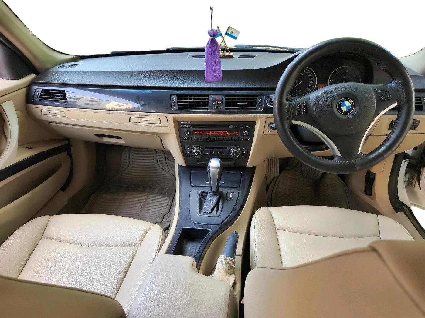 2012 BMW 3 Series 320d, Diesel, Automatic, 1,03,196 km, interior