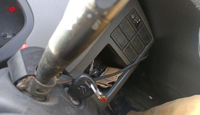 2011 Maruti Wagon R 1.0 LXI, Petrol, Manual, 1,99,342 km, interior