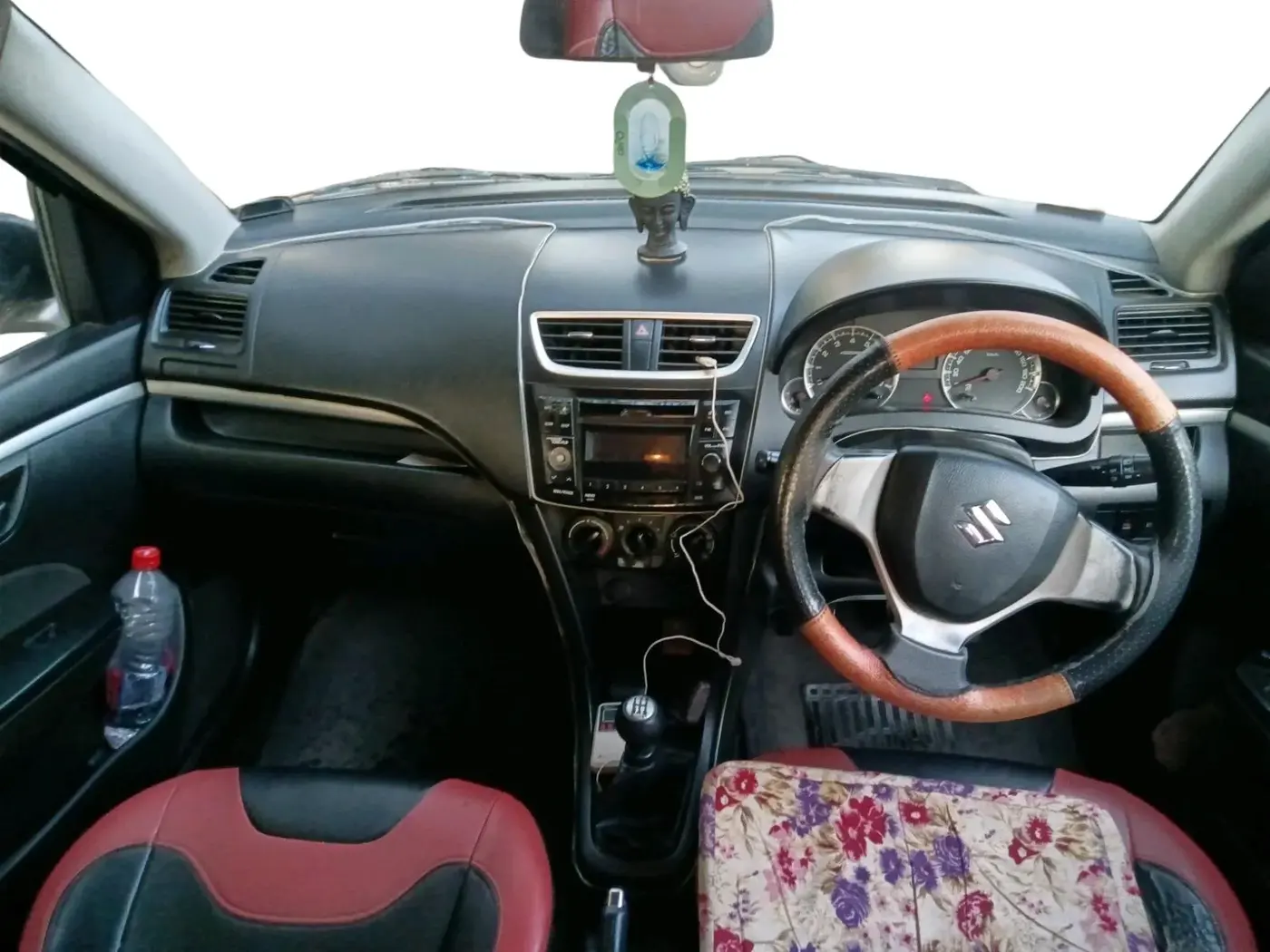 2014 Maruti Swift VXI, Petrol, Manual, 1,41,517 km, interior