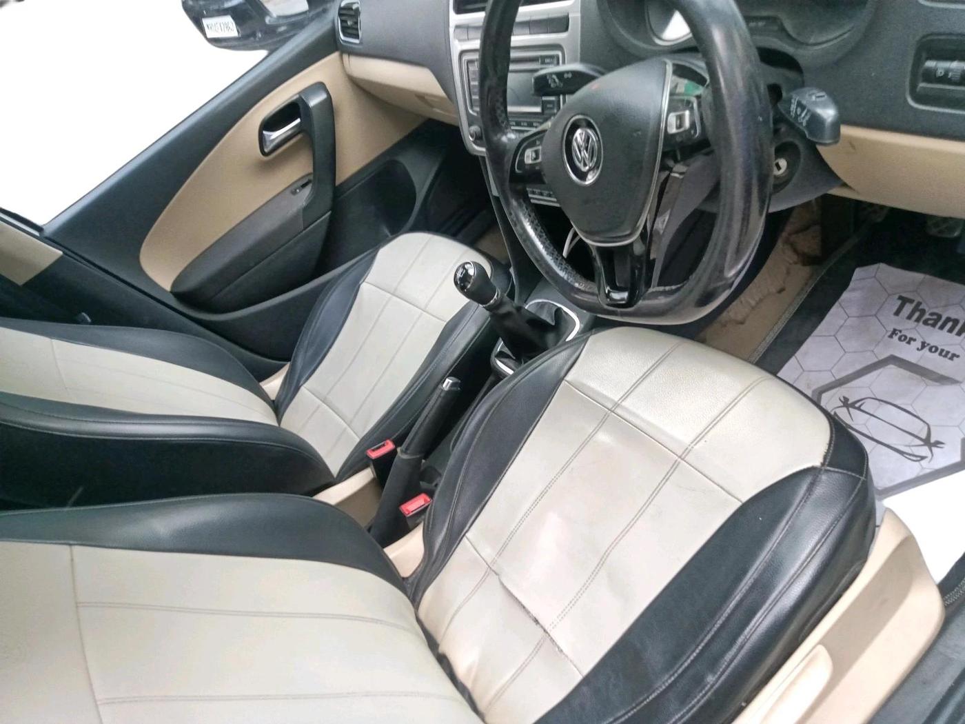 2014 Volkswagen Polo HIGHLINE1.5L, Diesel, Manual, 85,256 km, interior