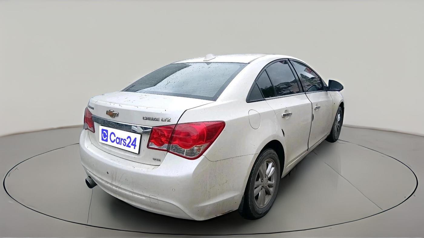 2015 Chevrolet Cruze LTZ, Diesel, Manual, 83,830 km, exterior