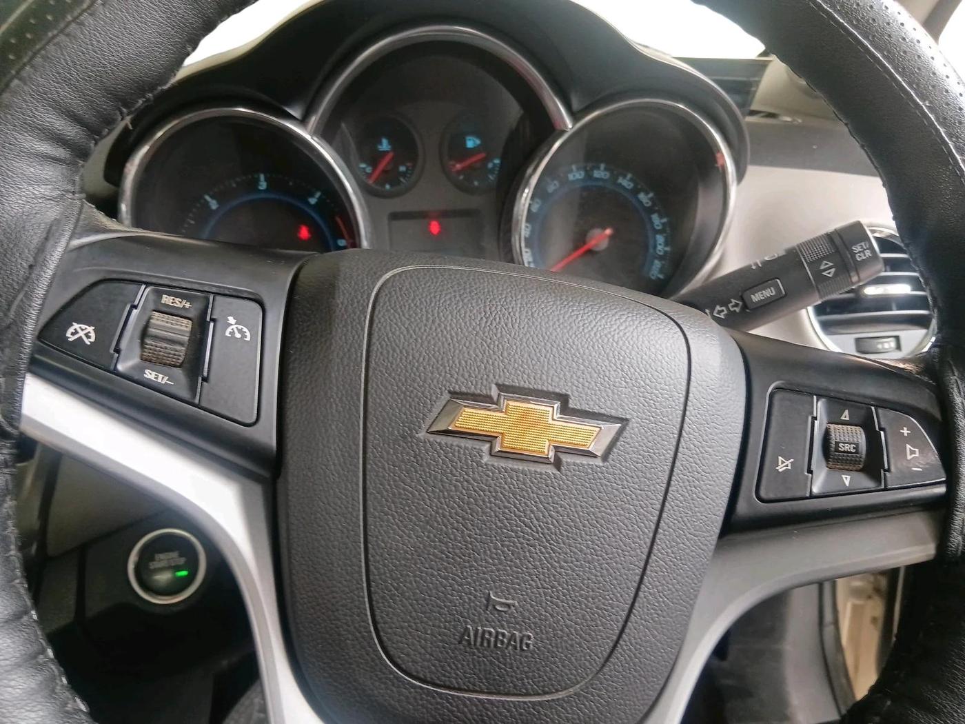 2015 Chevrolet Cruze LTZ, Diesel, Manual, 83,830 km, interior