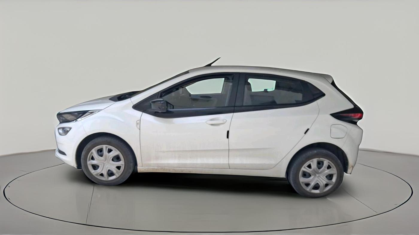 2023 Tata ALTROZ XT DIESEL, Diesel, Manual, 18,205 km, exterior