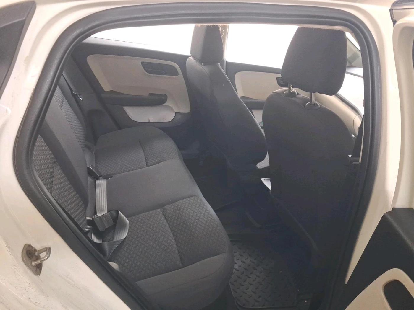 2023 Tata ALTROZ XT DIESEL, Diesel, Manual, 18,205 km, interior