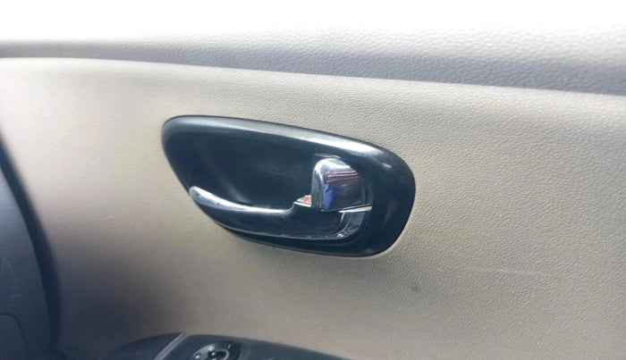 2013 Hyundai i10 MAGNA 1.2, Petrol, Manual, 69,636 km, interior