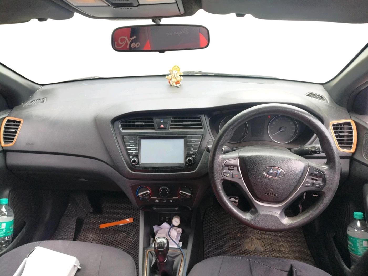 2018 Hyundai i20 Active 1.2 S, Petrol, Manual, 1,70,290 km, interior