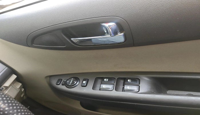 2013 Hyundai i20 ASTA 1.2, Petrol, Manual, 61,922 km, interior