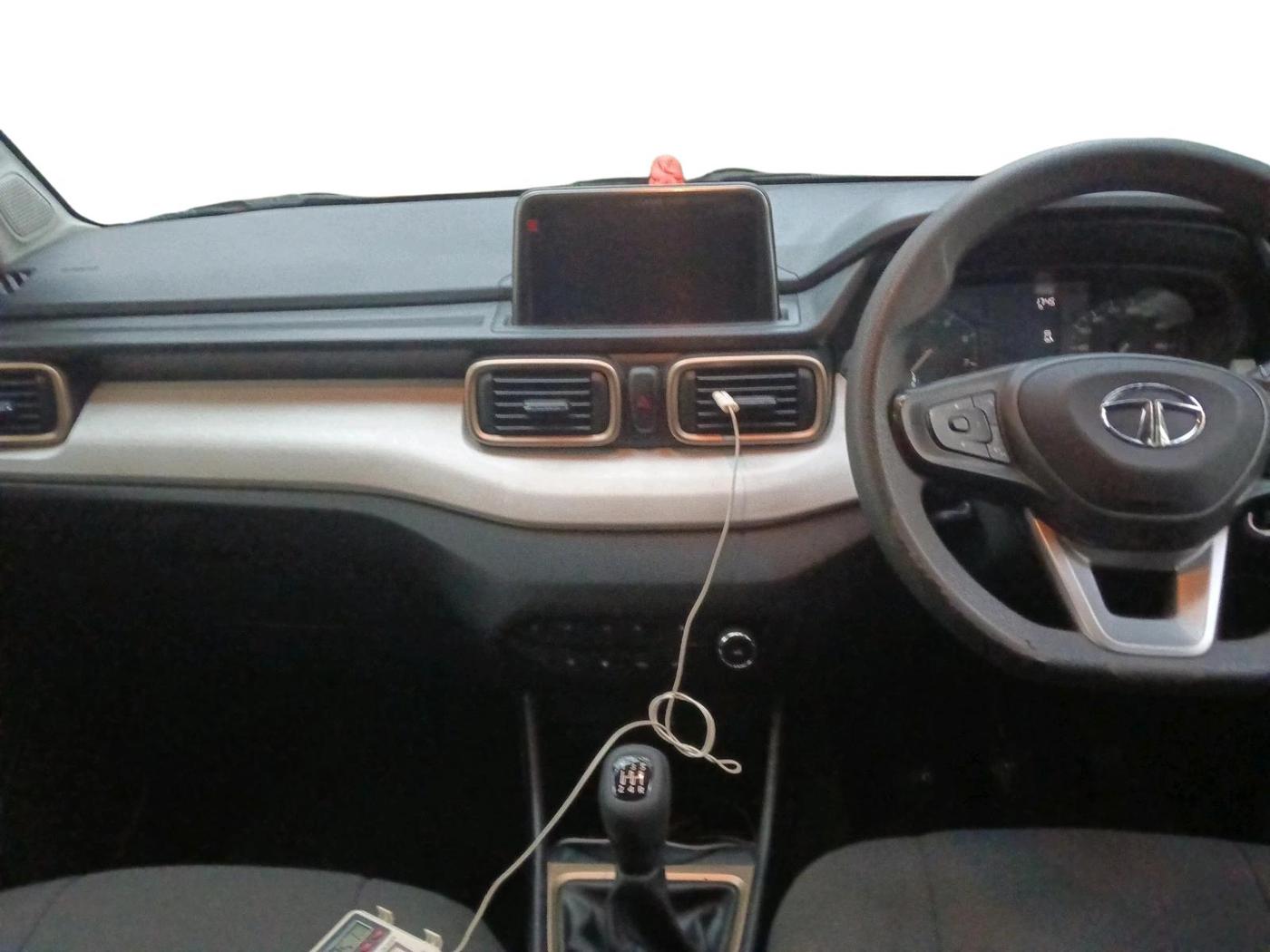 2021 Tata PUNCH ACCOMPLISHED MT, Petrol, Manual, 1,15,173 km, interior