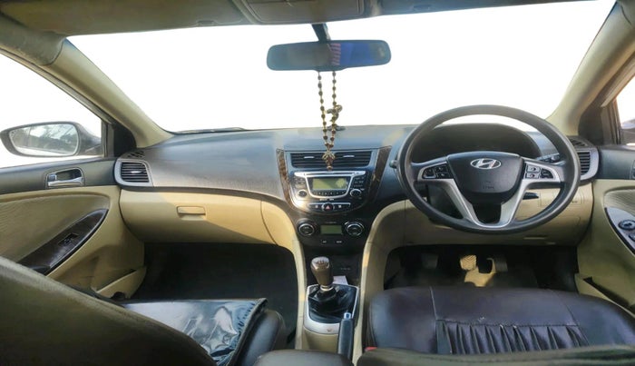 2012 Hyundai Verna FLUIDIC 1.6 CRDI EX, Diesel, Manual, 91,873 km, interior