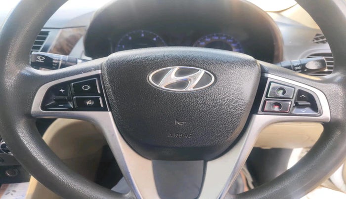 2012 Hyundai Verna FLUIDIC 1.6 CRDI EX, Diesel, Manual, 91,873 km, interior