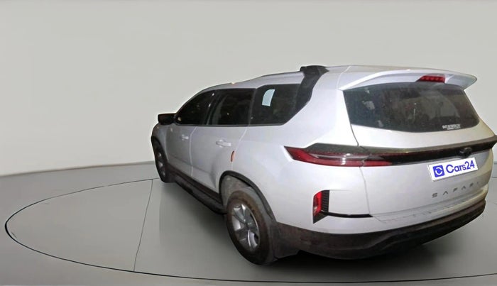 2026 Tata Safari PURE, Diesel, Manual, 3,102 km, exterior