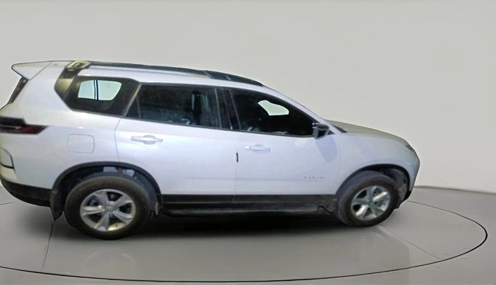 2026 Tata Safari PURE, Diesel, Manual, 3,102 km, exterior