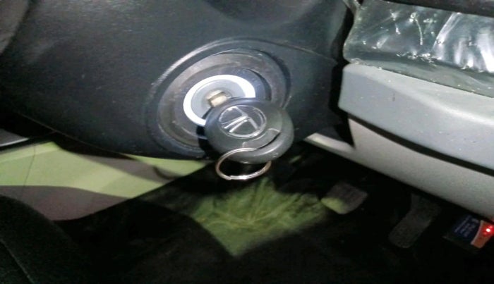 2026 Tata Safari PURE, Diesel, Manual, 3,102 km, interior