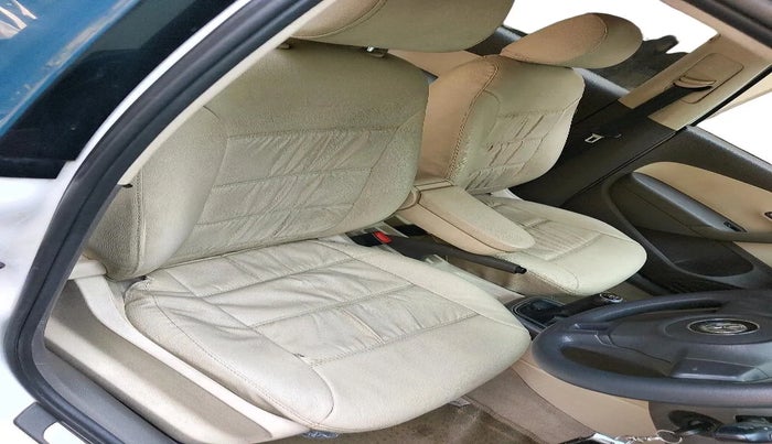 2011 Volkswagen Vento TRENDLINE 1.6, Petrol, Manual, 45,745 km, interior