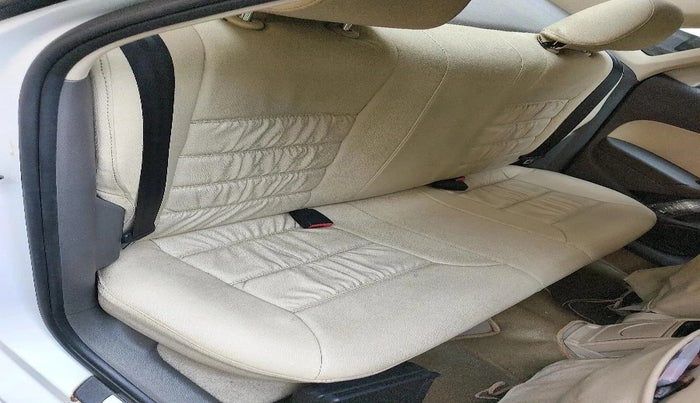 2011 Volkswagen Vento TRENDLINE 1.6, Petrol, Manual, 45,745 km, interior