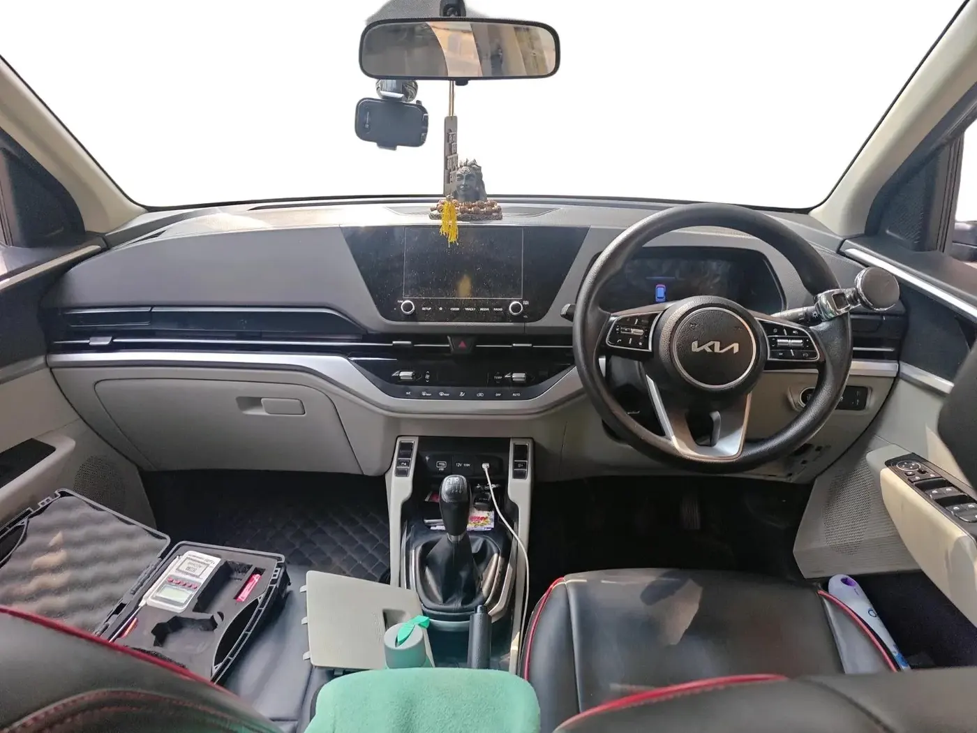 2022 KIA CARENS PRESTIGE PLUS 1.5 DIESEL 7 STR, Diesel, Manual, 84,200 km, interior