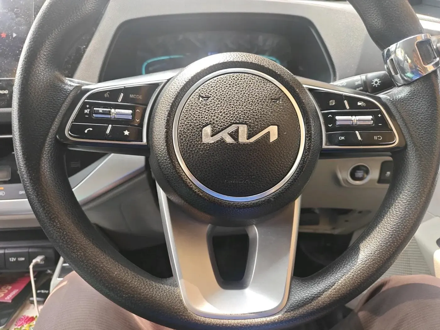 2022 KIA CARENS PRESTIGE PLUS 1.5 DIESEL 7 STR, Diesel, Manual, 84,200 km, interior