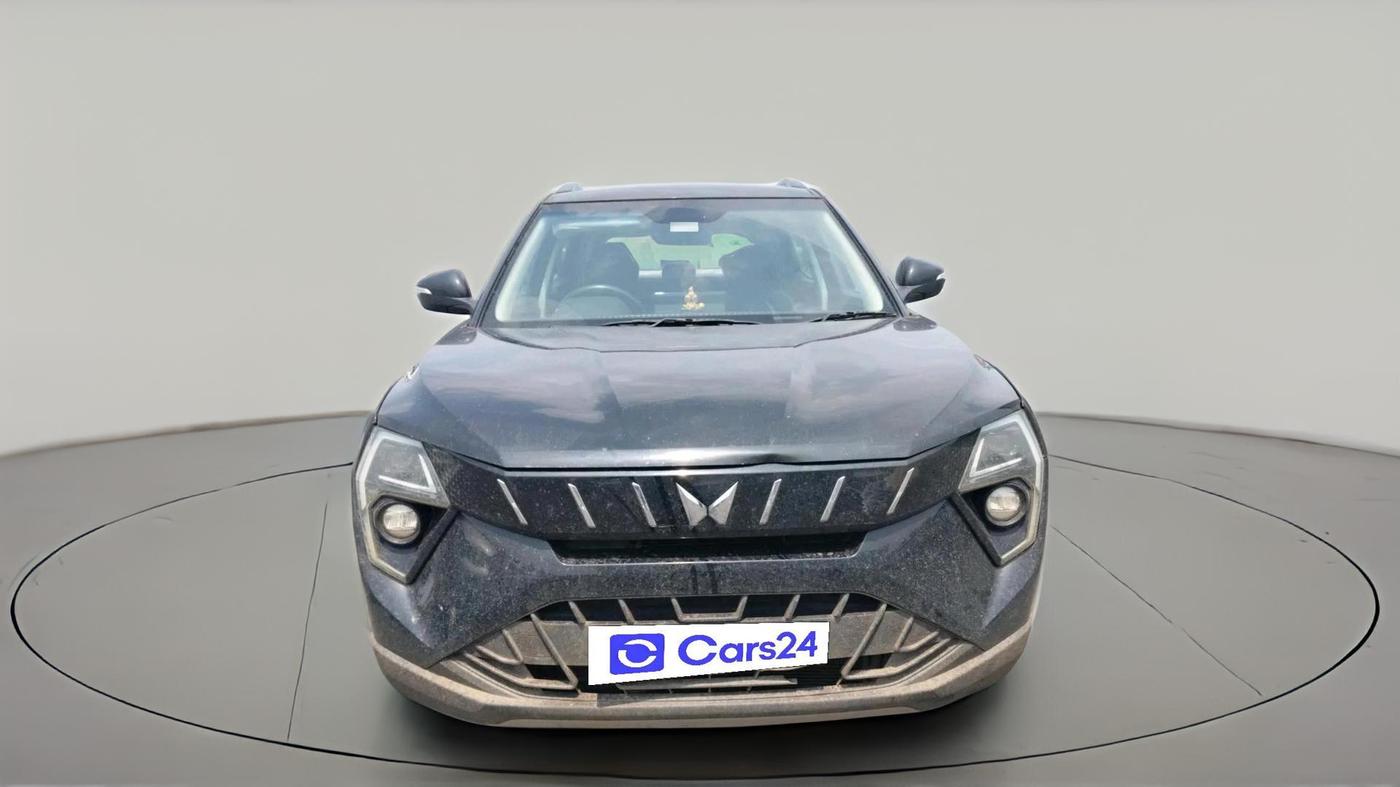 2024 Mahindra XUV 3XO AX5 1.5 Turbo Diesel, Diesel, Manual, 1,08,106 km, exterior