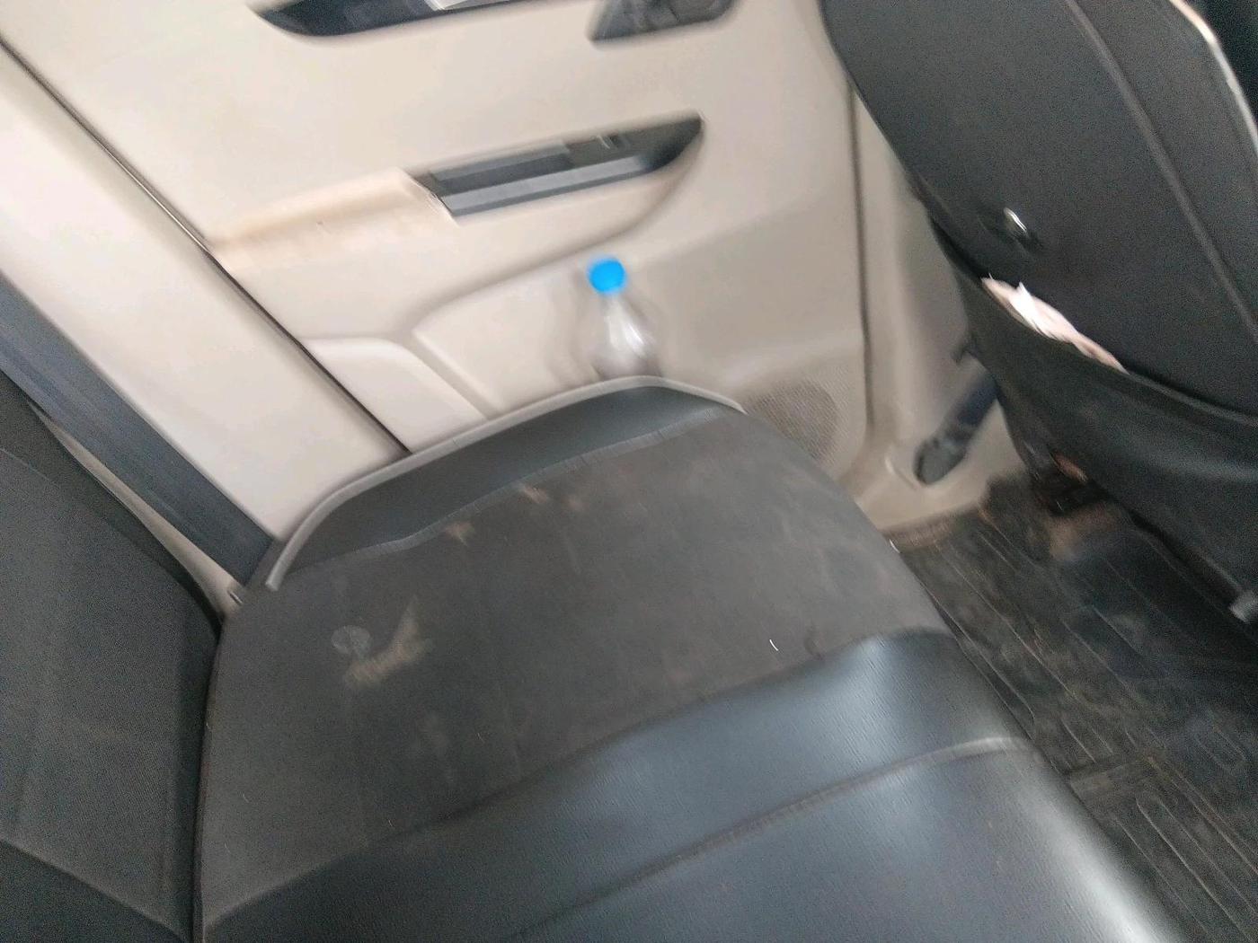 2016 Mahindra Kuv100 K8 6 STR, Petrol, Manual, 1,13,416 km, interior