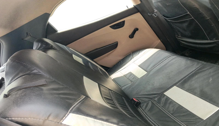 2017 Hyundai Eon ERA + SE, Petrol, Manual, 70,958 km, interior