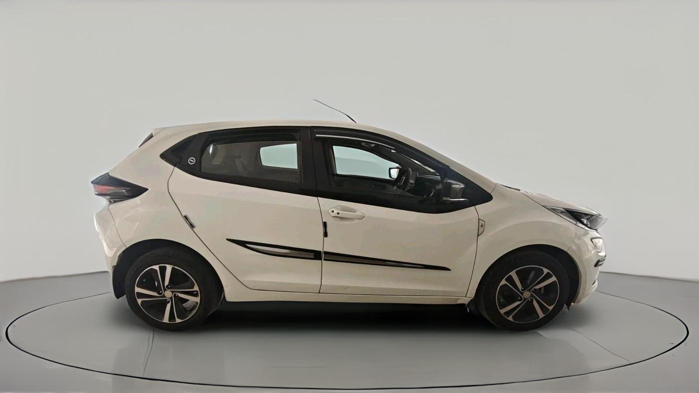 2024 Tata ALTROZ XZA, Petrol, Automatic, 22,061 km, exterior