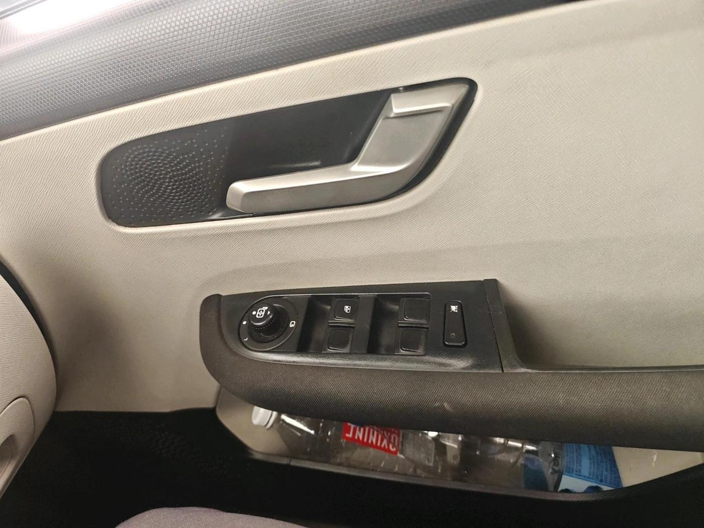 2024 Tata ALTROZ XZA, Petrol, Automatic, 22,061 km, interior