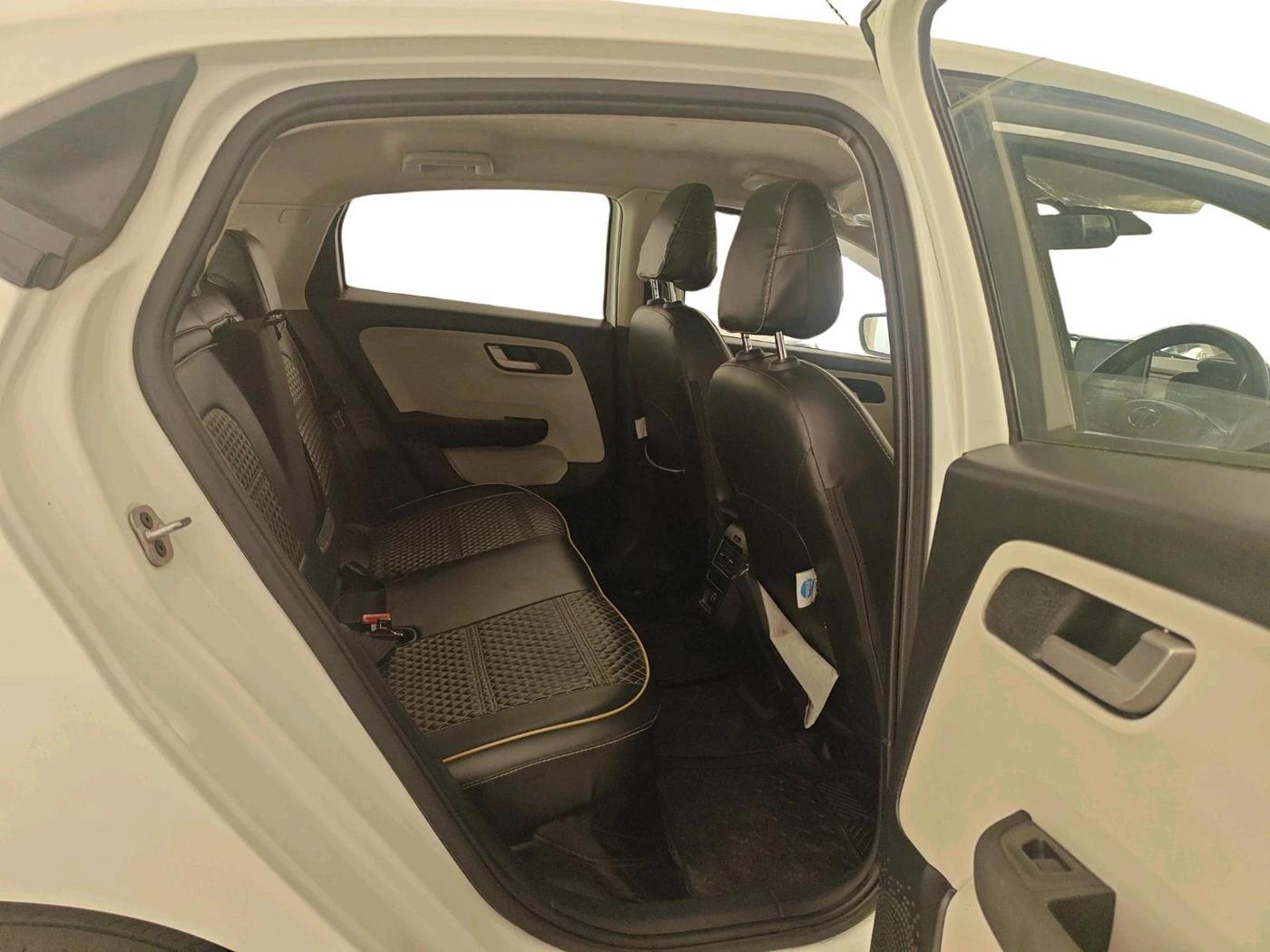 2024 Tata ALTROZ XZA, Petrol, Automatic, 22,061 km, interior