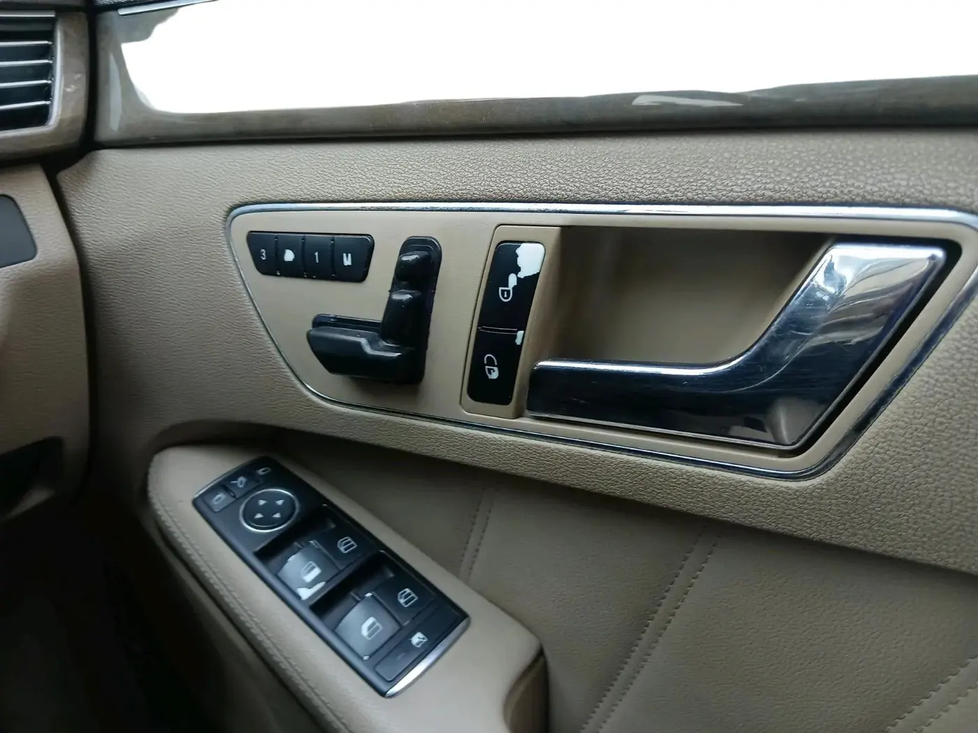 2010 Mercedes Benz E Class E 250 CDI ELEGANCE, Diesel, Automatic, 83,948 km, interior