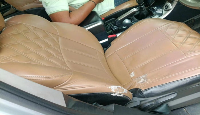 2021 Mahindra XUV500 W7, Diesel, Manual, 1,04,254 km, interior