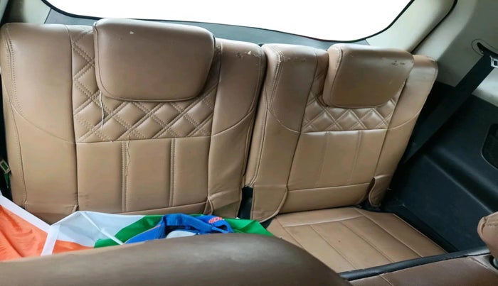 2021 Mahindra XUV500 W7, Diesel, Manual, 1,04,254 km, interior