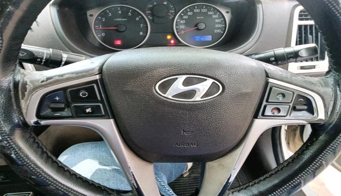 2011 Hyundai i20 SPORTZ (O) 1.2, Petrol, Manual, 1,07,838 km, interior