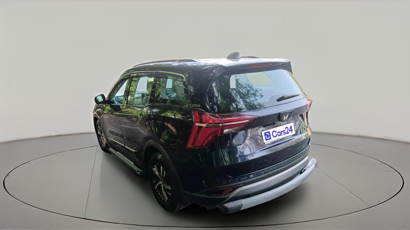 2024 Mahindra XUV700 AX 5 D AT 7 STR, Diesel, Automatic, 16,453 km, exterior