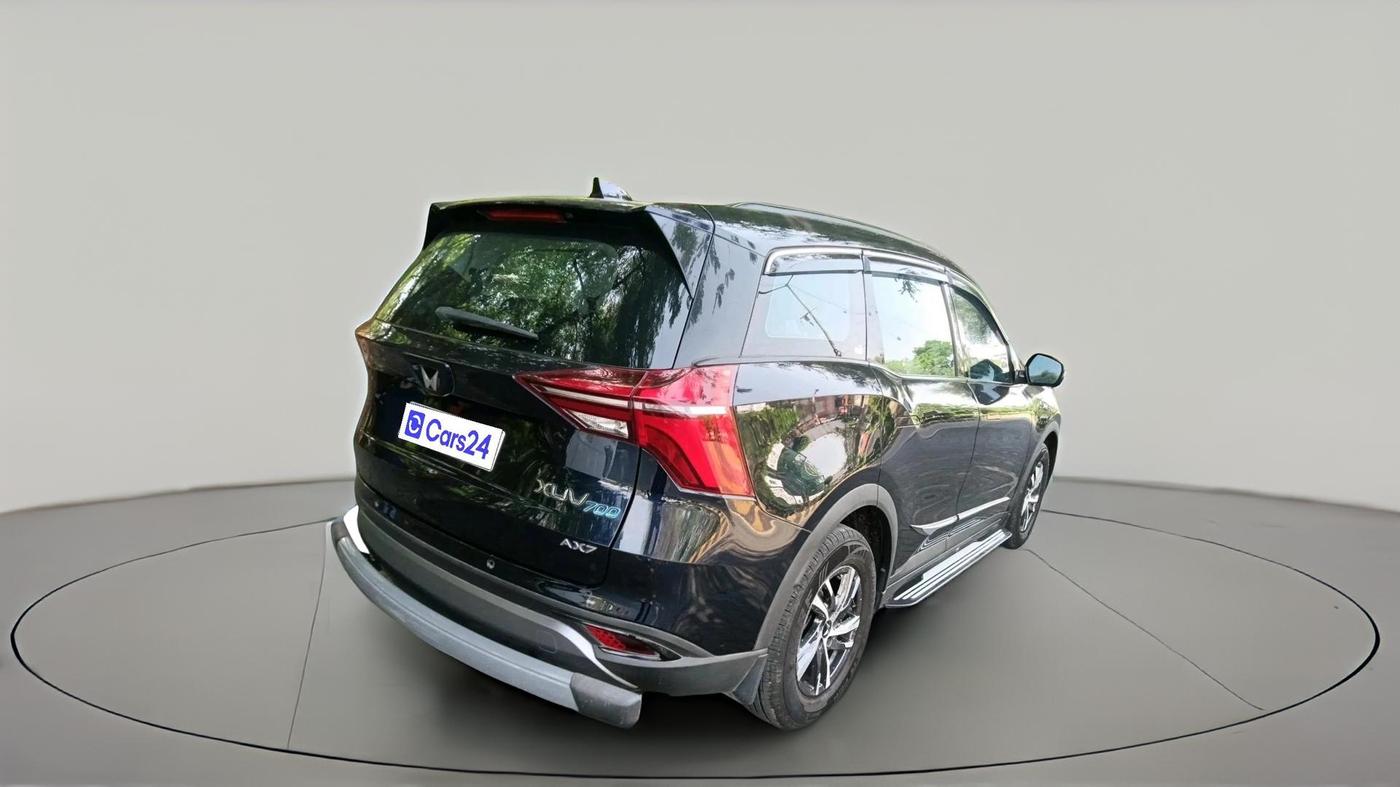 2024 Mahindra XUV700 AX 5 D AT 7 STR, Diesel, Automatic, 16,453 km, exterior
