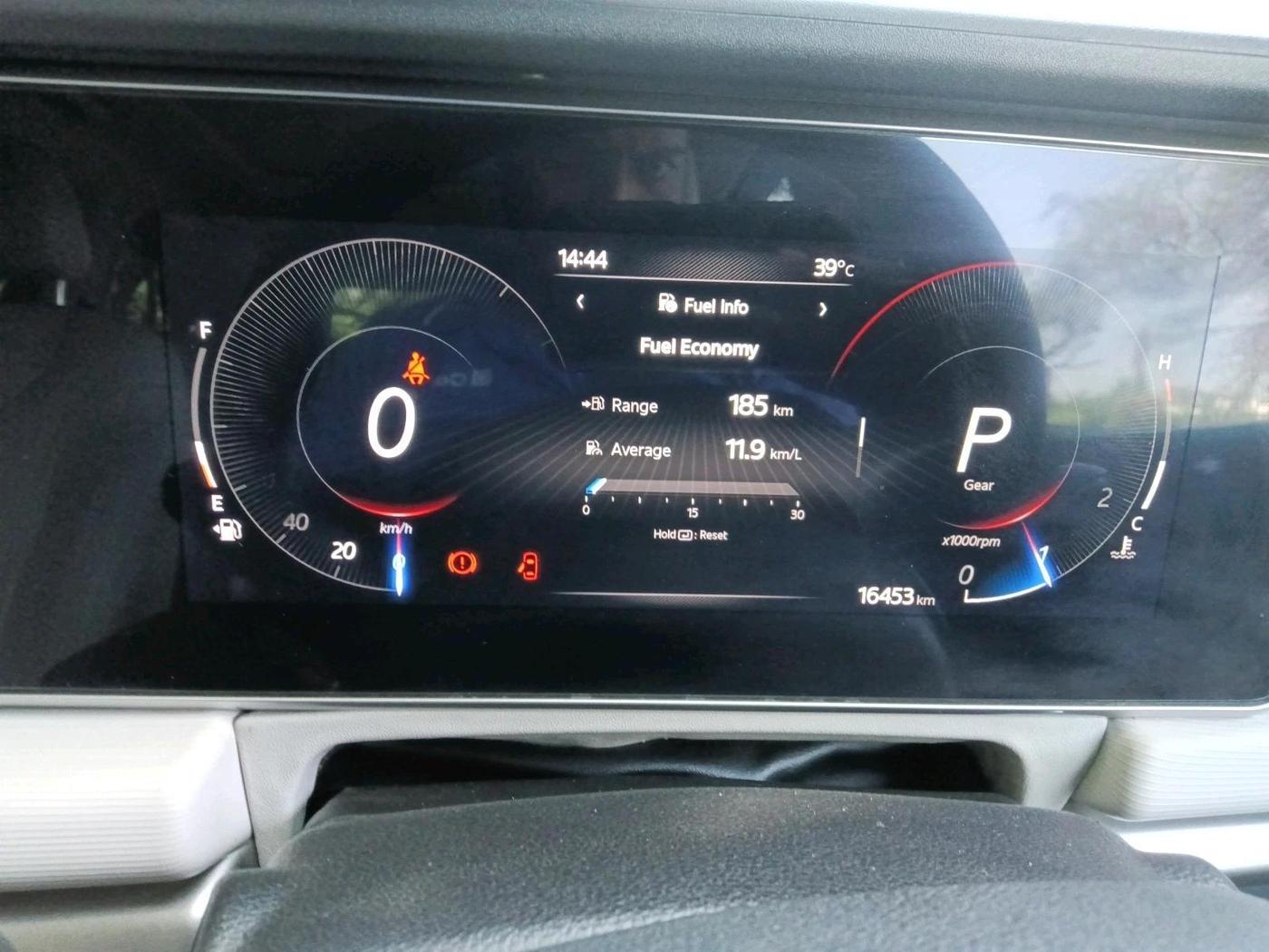 2024 Mahindra XUV700 AX 5 D AT 7 STR, Diesel, Automatic, 16,453 km, interior