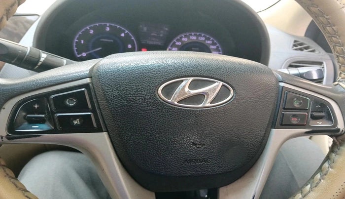 2014 Hyundai Verna FLUIDIC 1.6 CRDI SX, Diesel, Manual, 1,26,973 km, interior