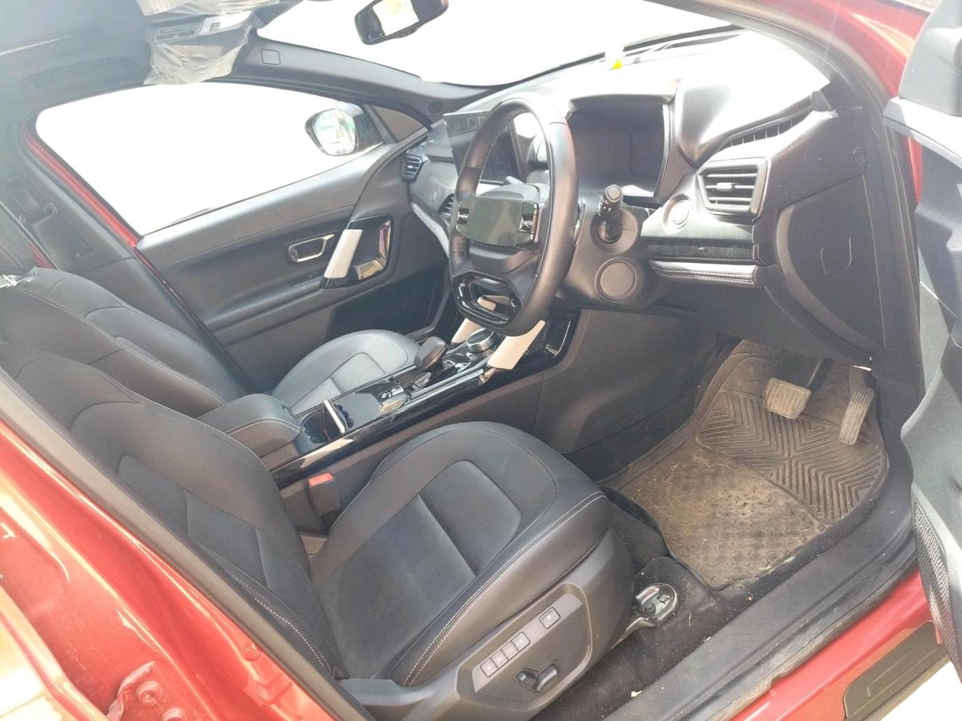2024 Tata Harrier FEARLESS PLUS DUAL TONE AT, Diesel, Automatic, 9,113 km, interior