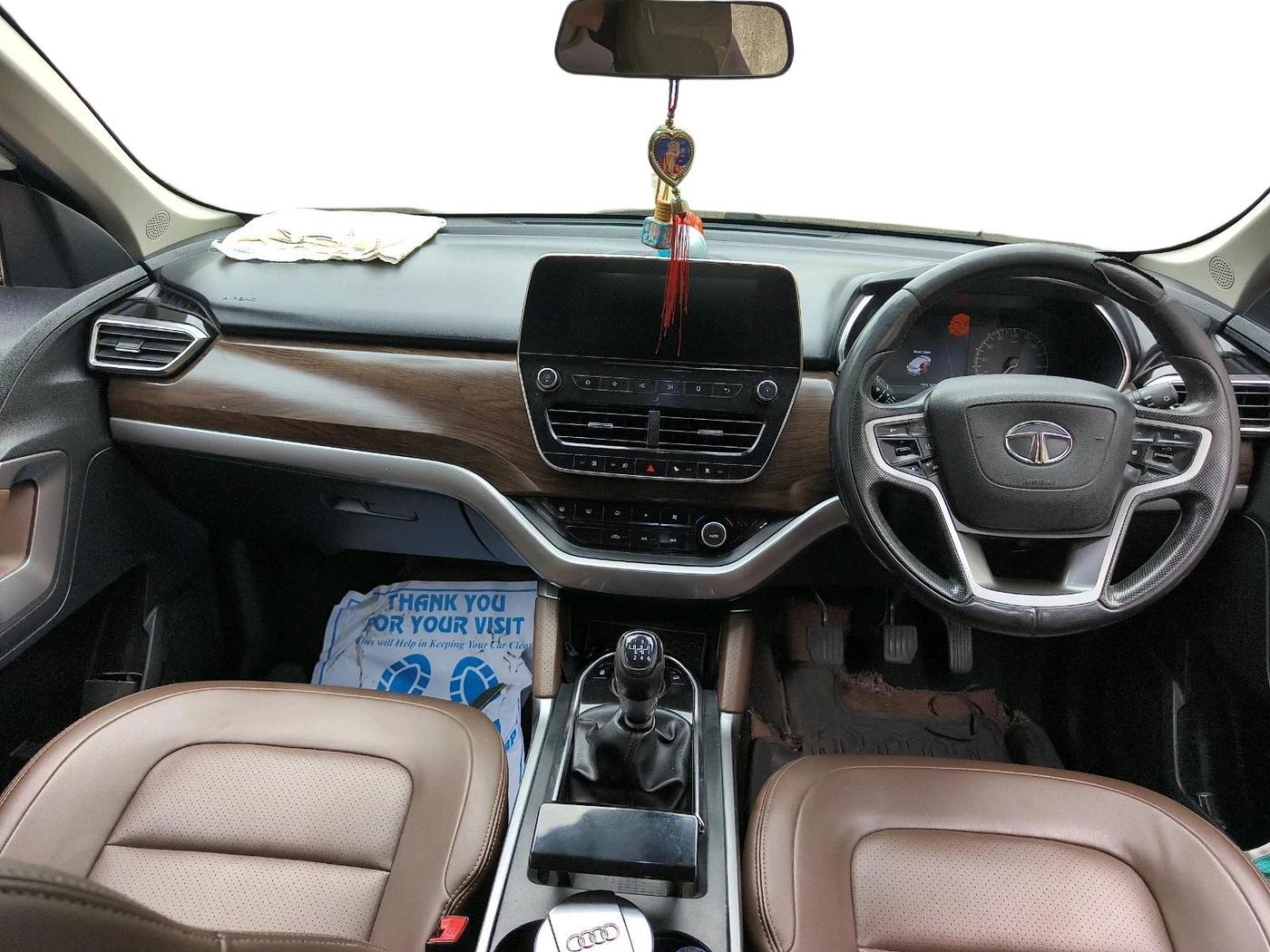 2019 Tata Harrier XZ 2.0L, Diesel, Manual, 1,27,194 km, interior