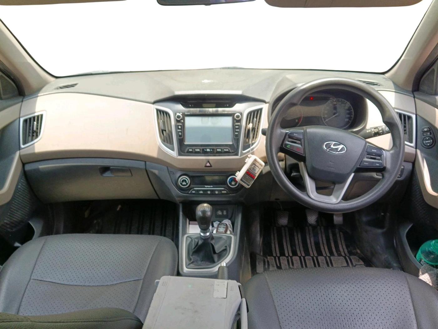 2017 Hyundai Creta SX PLUS 1.6 PETROL, Petrol, Manual, 1,00,650 km, interior