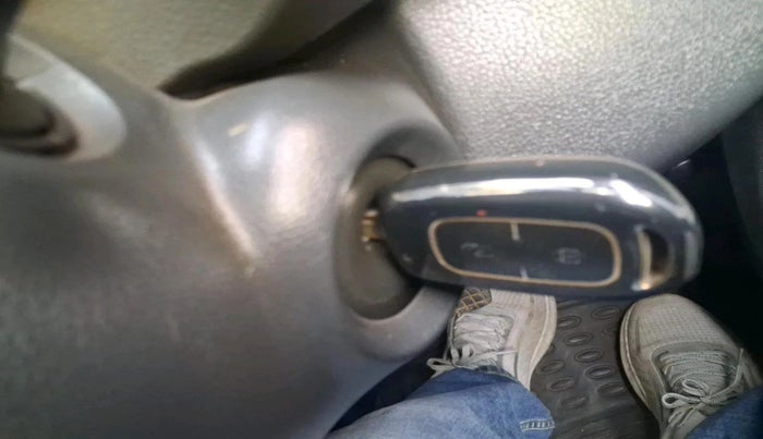 2016 Renault Kwid RXT 0.8, Petrol, Manual, 75,489 km, interior