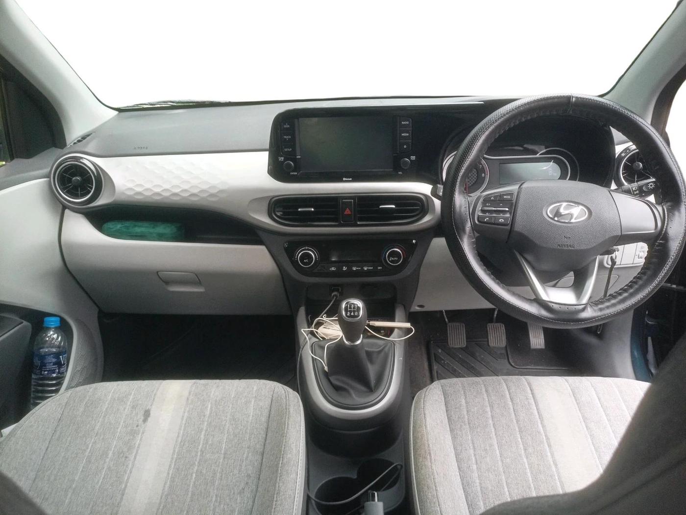 2022 Hyundai GRAND I10 NIOS SPORTZ 1.2 KAPPA VTVT, Petrol, Manual, 42,194 km, interior