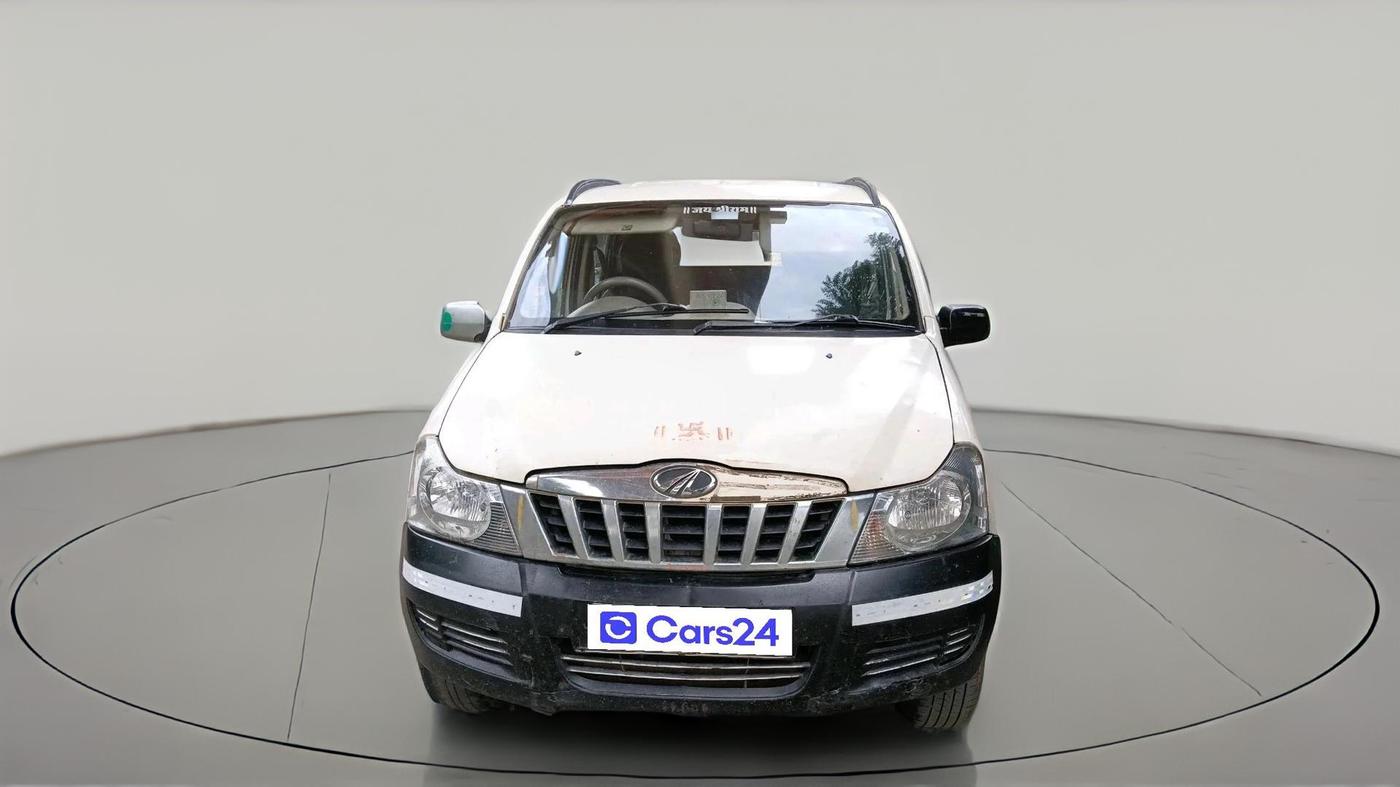 2013 Mahindra Quanto C4, Diesel, Manual, 2,05,389 km, exterior