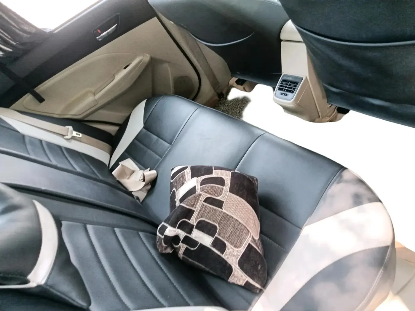 2023 Maruti Dzire ZXI Plus AMT, Petrol, Automatic, 30,679 km, interior