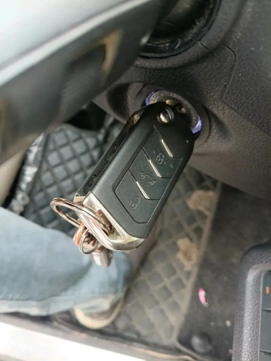 2022 Mahindra XUV700 AX 5 P MT 5 STR, Petrol, Manual, 32,126 km, interior