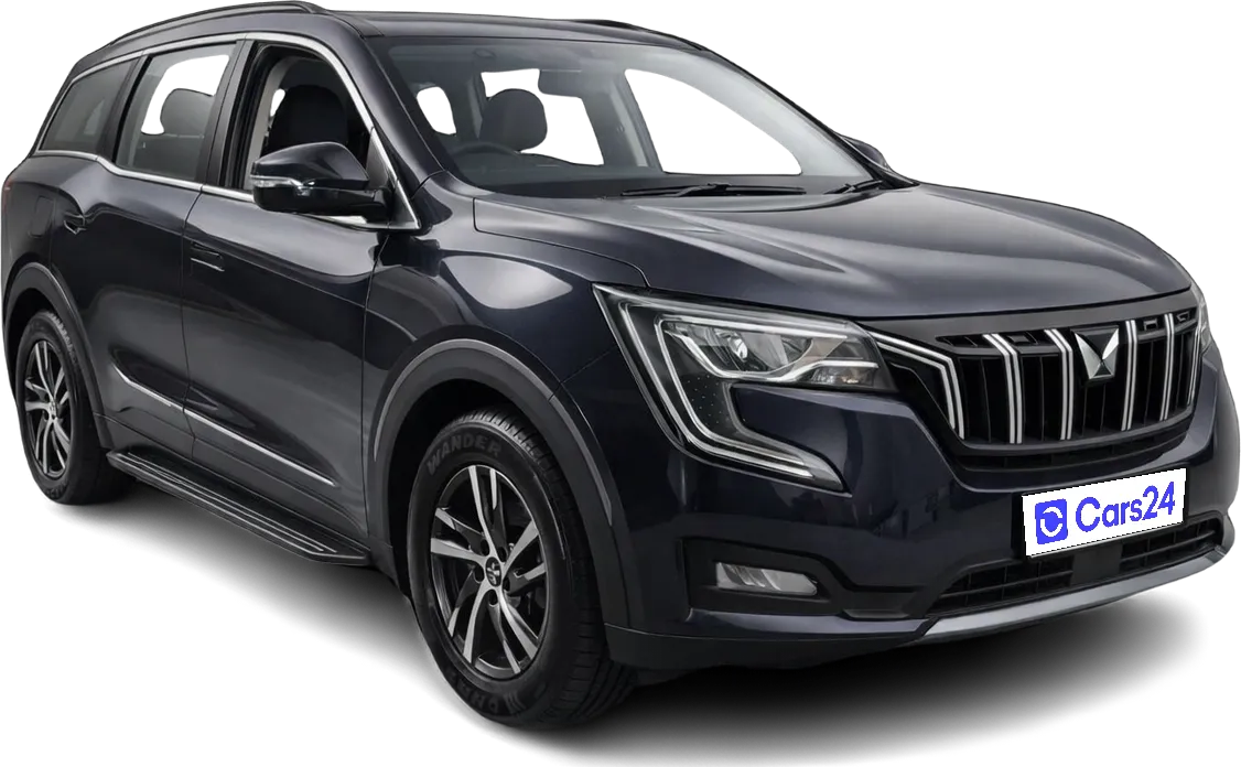 2022 Mahindra XUV700 - SUV - Petrol - Manual - ₹14.00 lakh