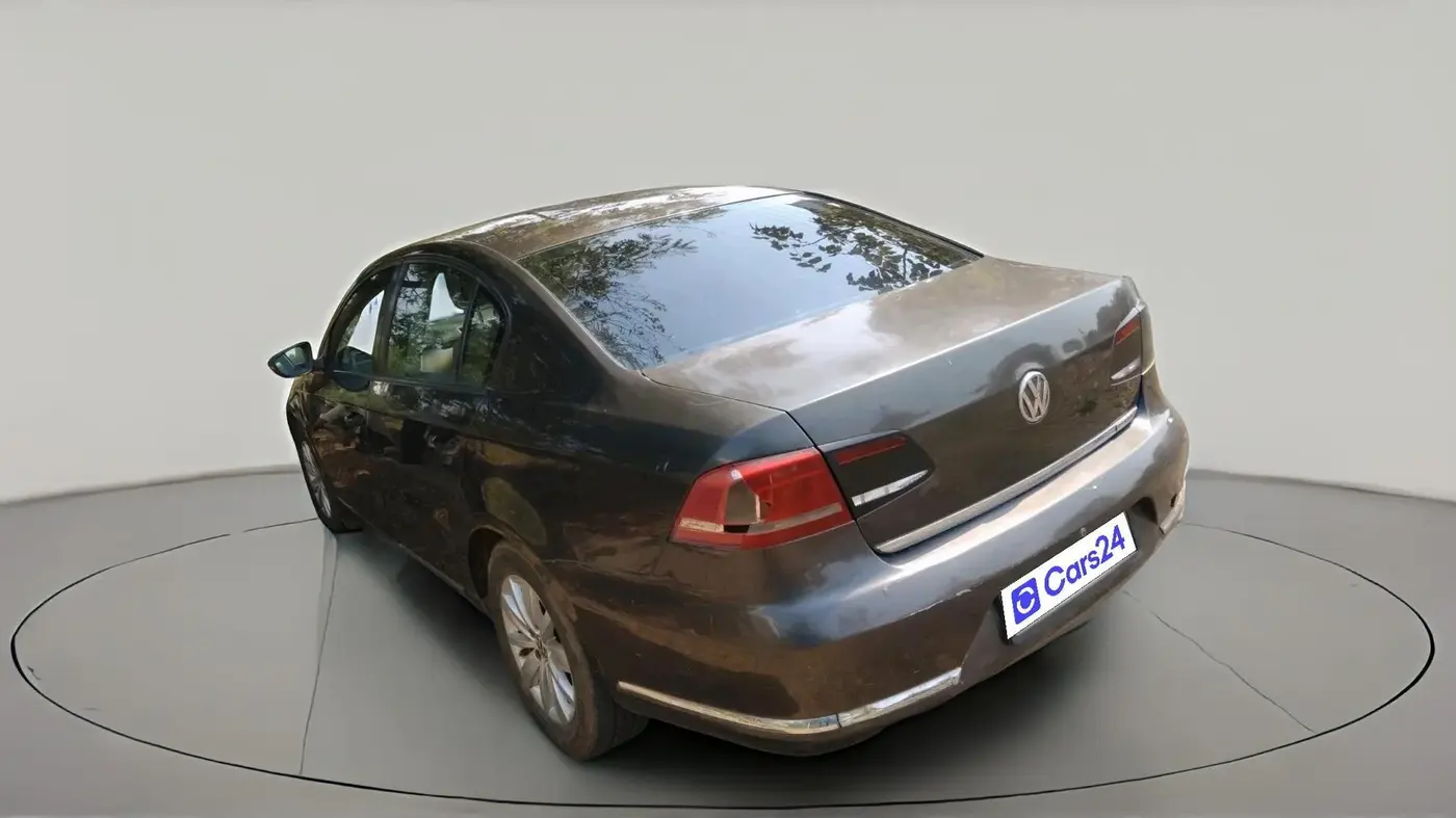 2012 Volkswagen Passat TRENDLINE MT, Diesel, Manual, 1,17,535 km, exterior