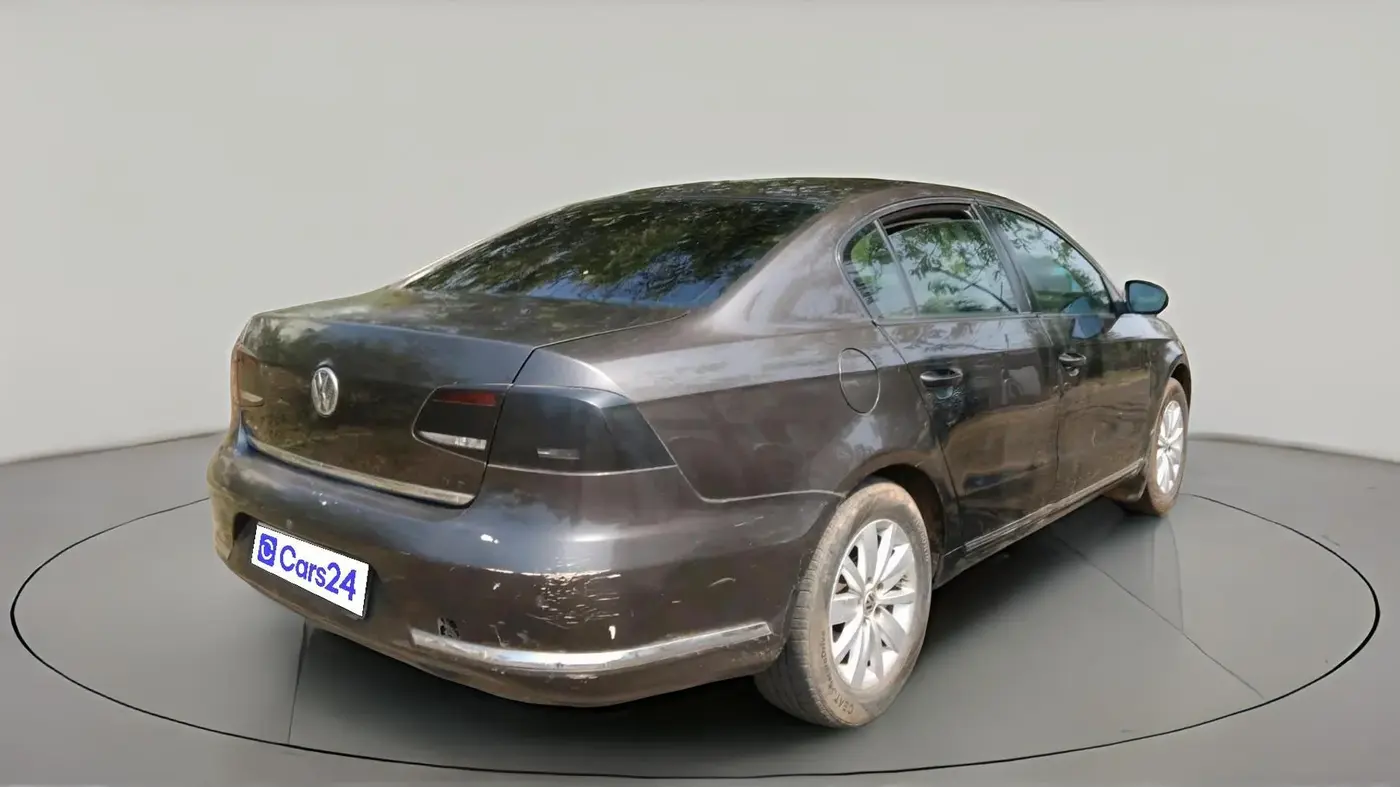 2012 Volkswagen Passat TRENDLINE MT, Diesel, Manual, 1,17,535 km, exterior