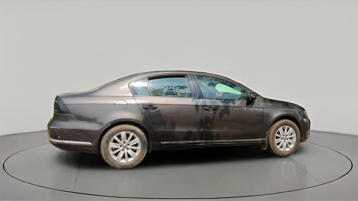 2012 Volkswagen Passat TRENDLINE MT, Diesel, Manual, 1,17,535 km, exterior